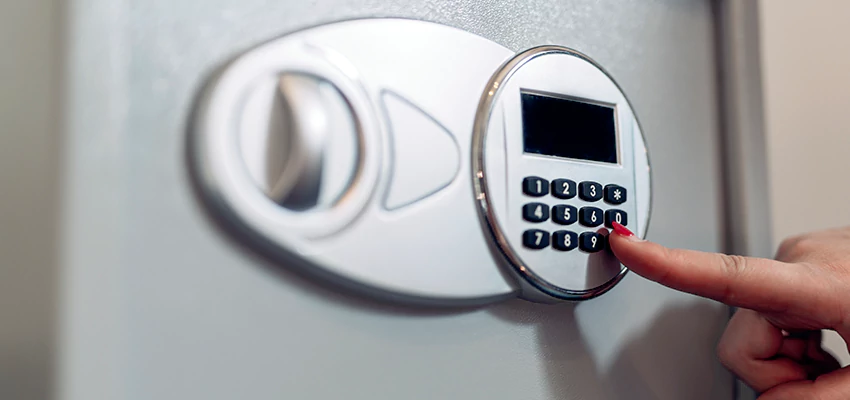 Jewelry Safe Cracking in McKinleyville, California