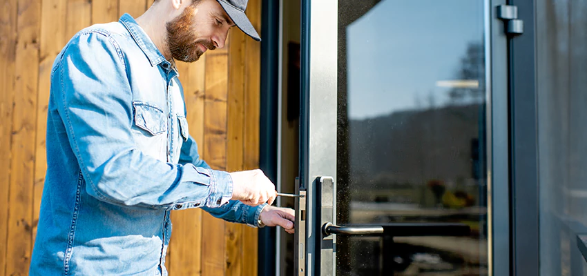Frameless Glass Storefront Door Locks Replacement in McKinleyville, CA